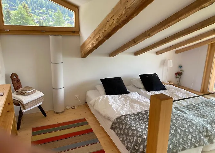 Verbier Sunny Apt, Fabulous View & Balcony, Sleeps 8