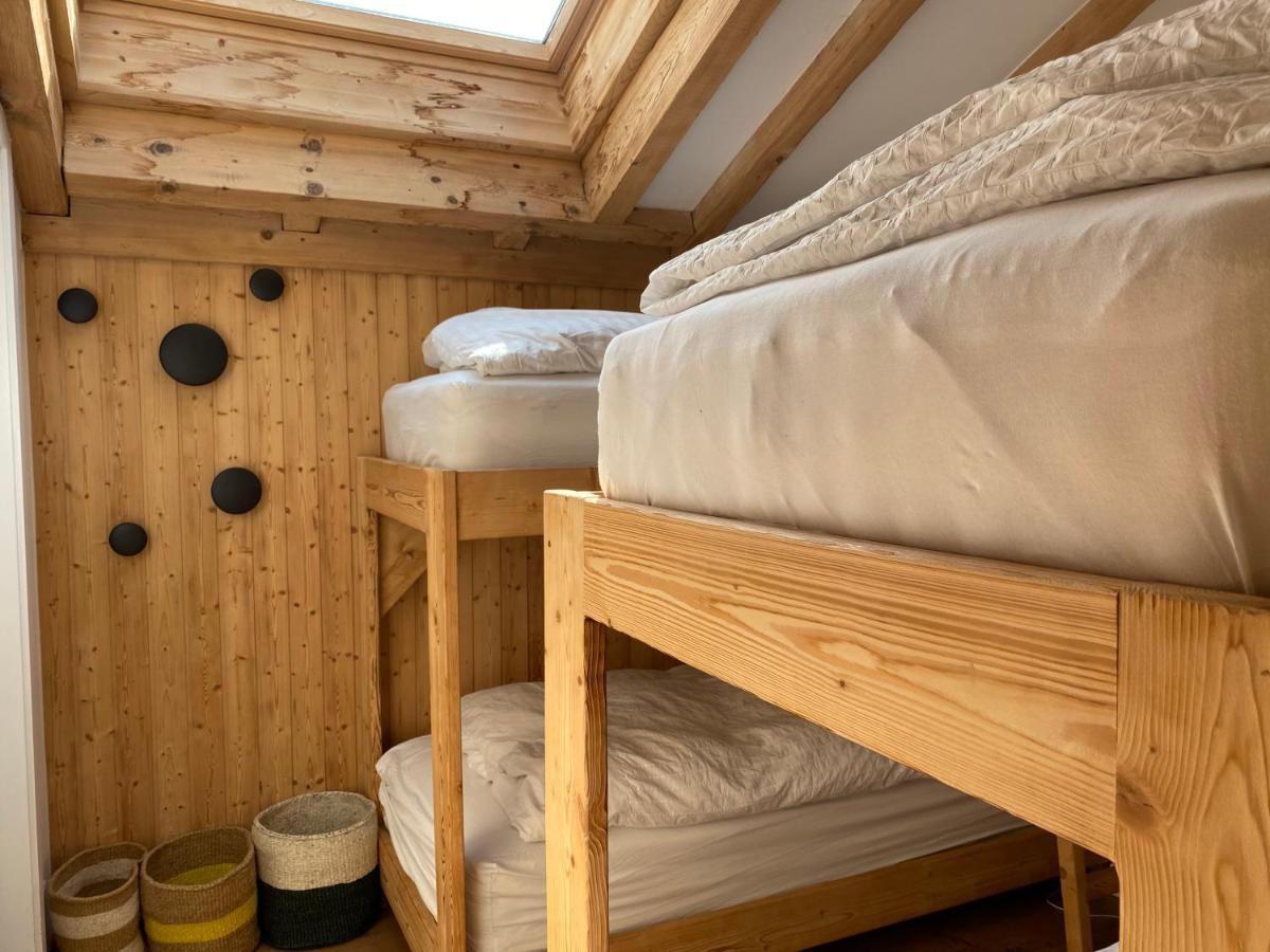 Sunny Apt, Fabulous View & Balcony, Sleeps 8 Apartment Verbier