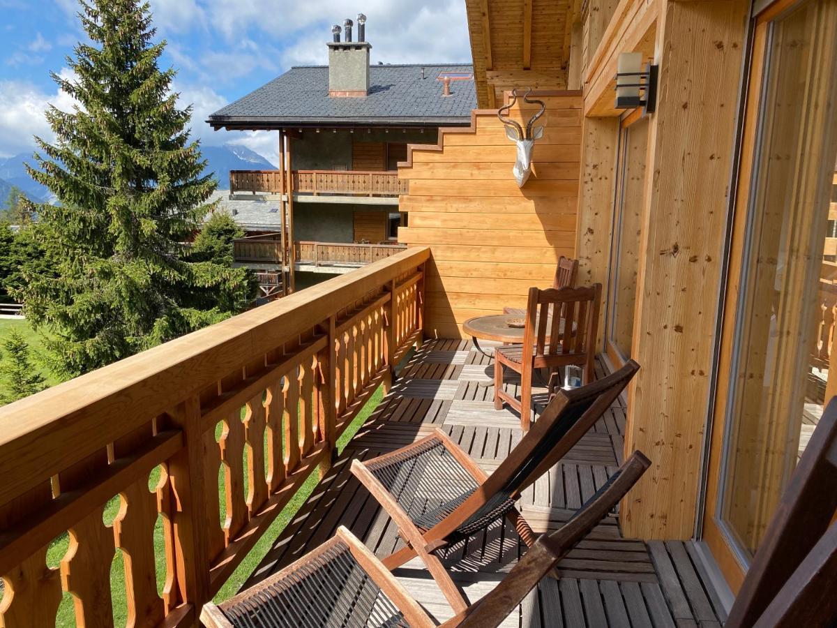 Apartment Sunny Apt, Fabulous View & Balcony, Sleeps 8 *