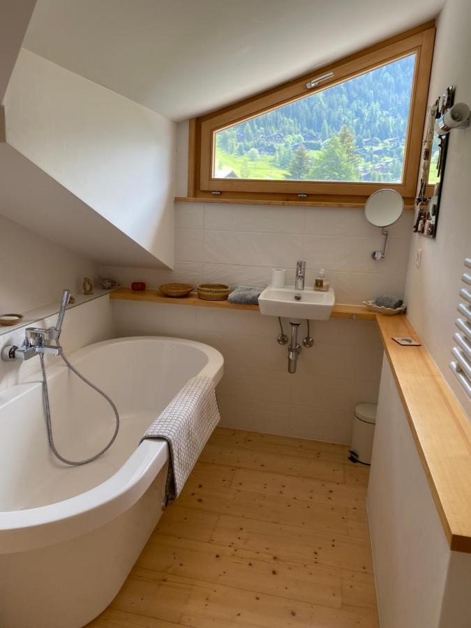 Apartment Sunny Apt, Fabulous View & Balcony, Sleeps 8 *